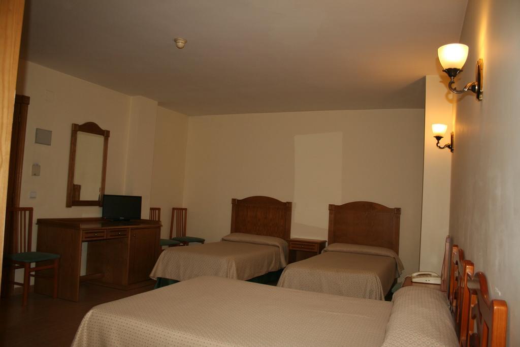 Hotel Austria 76 Puerto de Sagunto Exterior photo